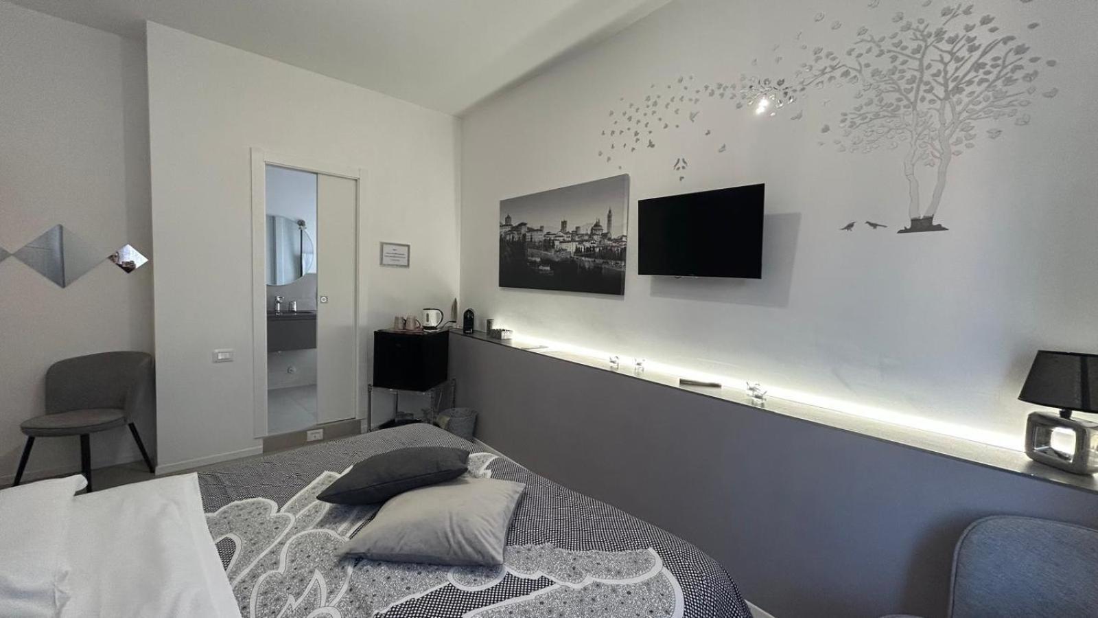 Comfort Accommodation Suite & Le Camere Μπέργκαμο Εξωτερικό φωτογραφία